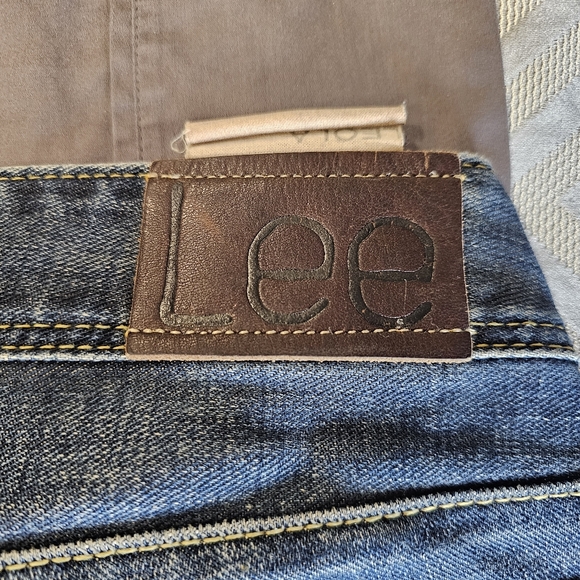 A very nice Lee , pants, color between blue and grey. - Picture 7 of 7